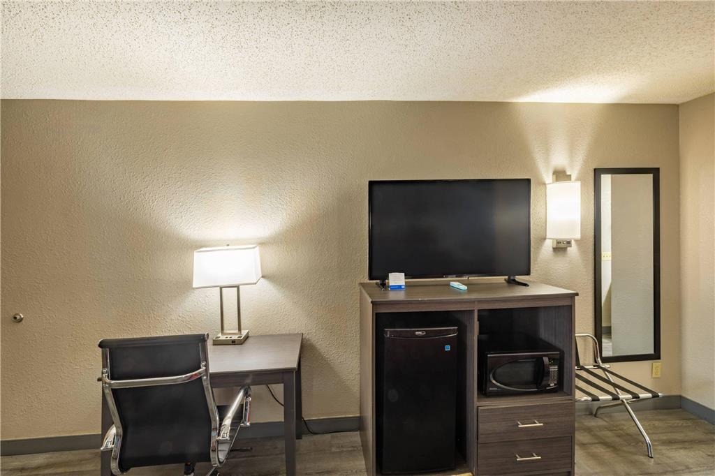 Rodeway Inn Prattville I 65 - photo 12