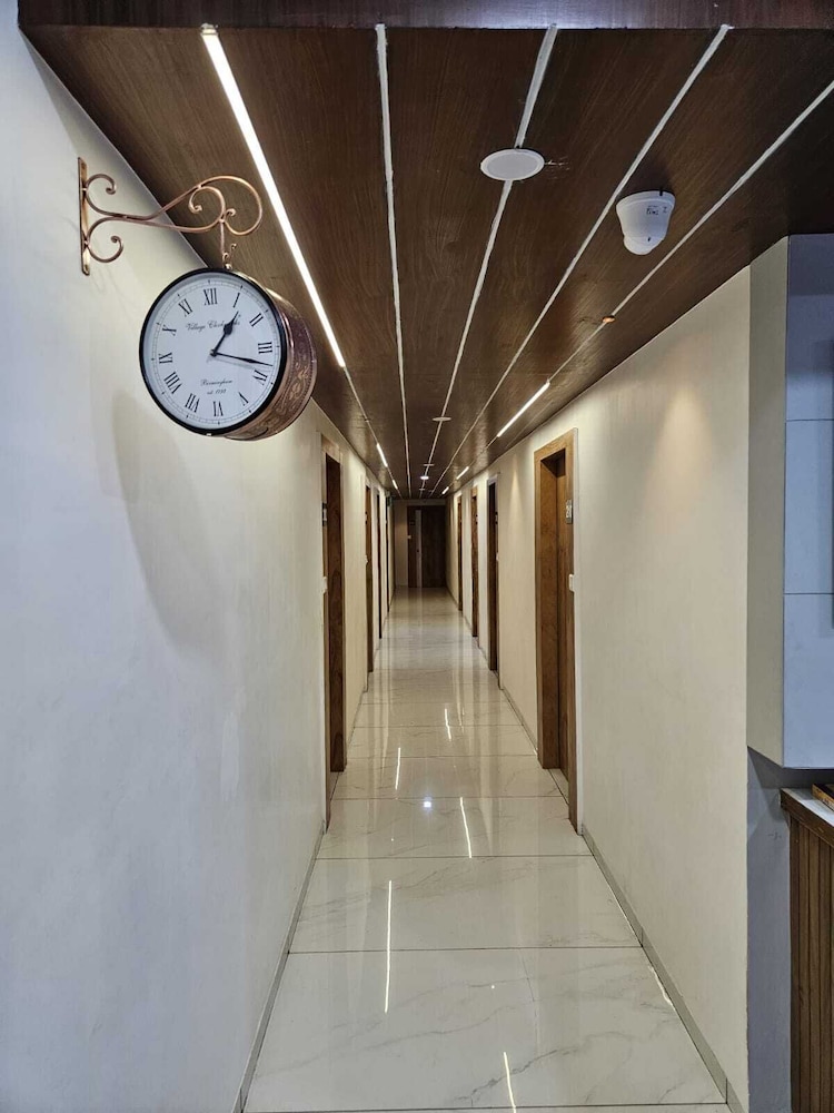 Hotel Gateway Inn — Ahmedabad — photo 2