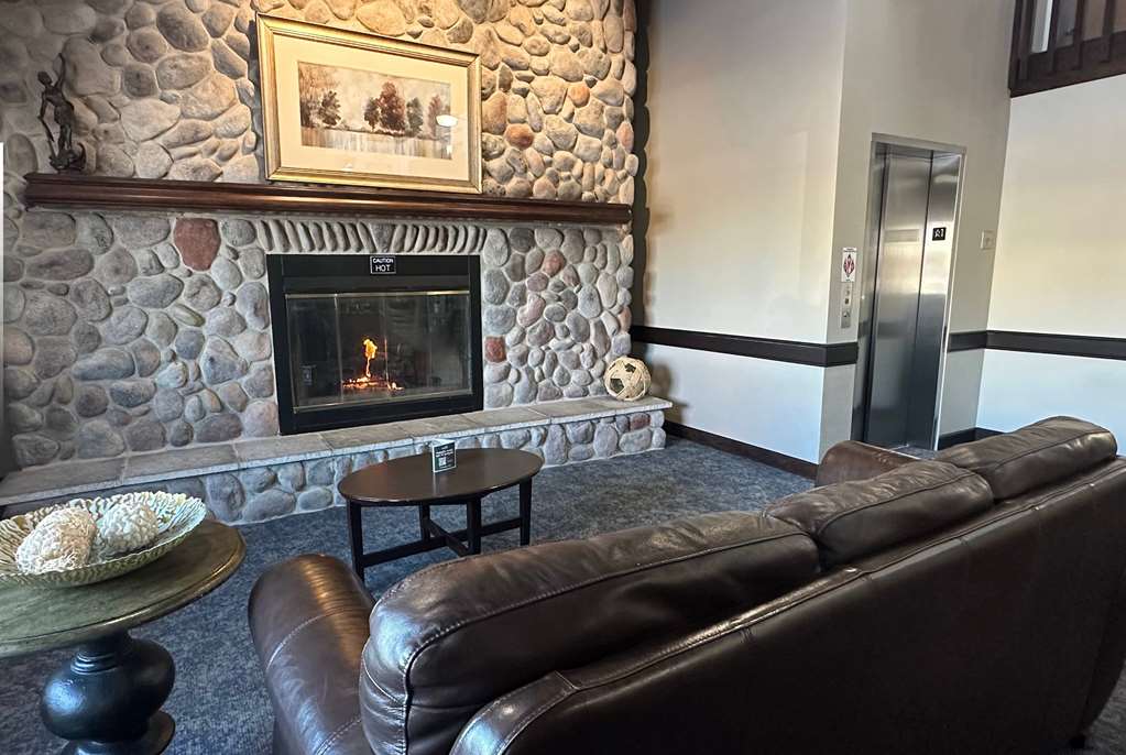 AmericInn by Wyndham Menominee - photo 3