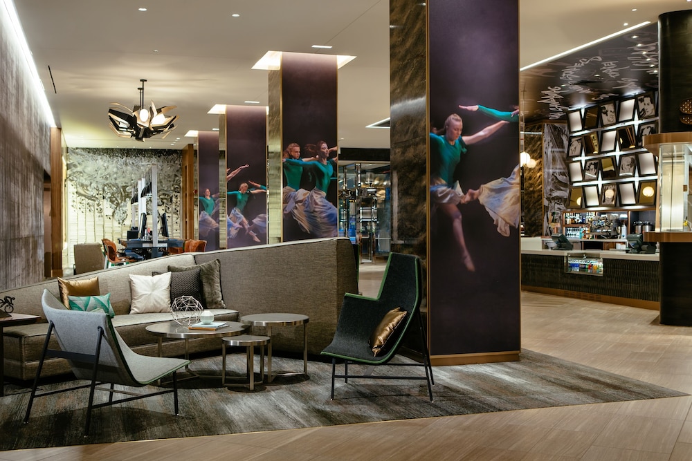 Renaissance Chicago Downtown Hotel - photo 2