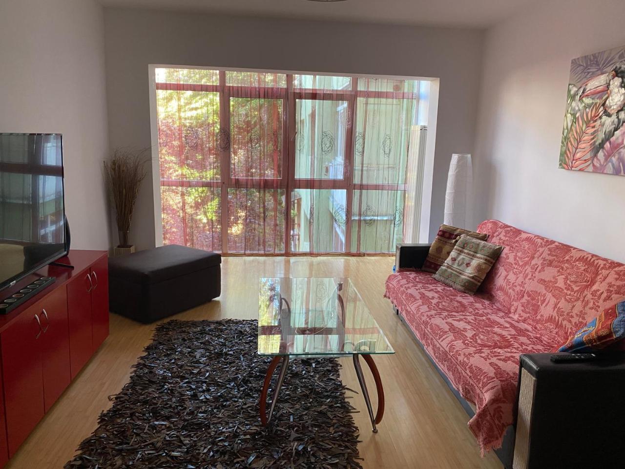 Elina apartament — 4-Star Luxury Hotel in Drobeta-Turnu Severin, Romania