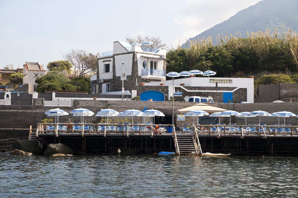 La Rotonda Sul Mare - carbon neutral hotel in Forio