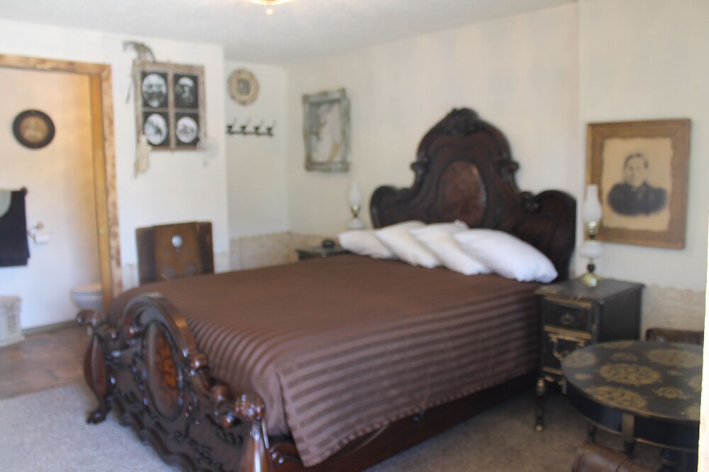 Black Bear Motel - photo 36