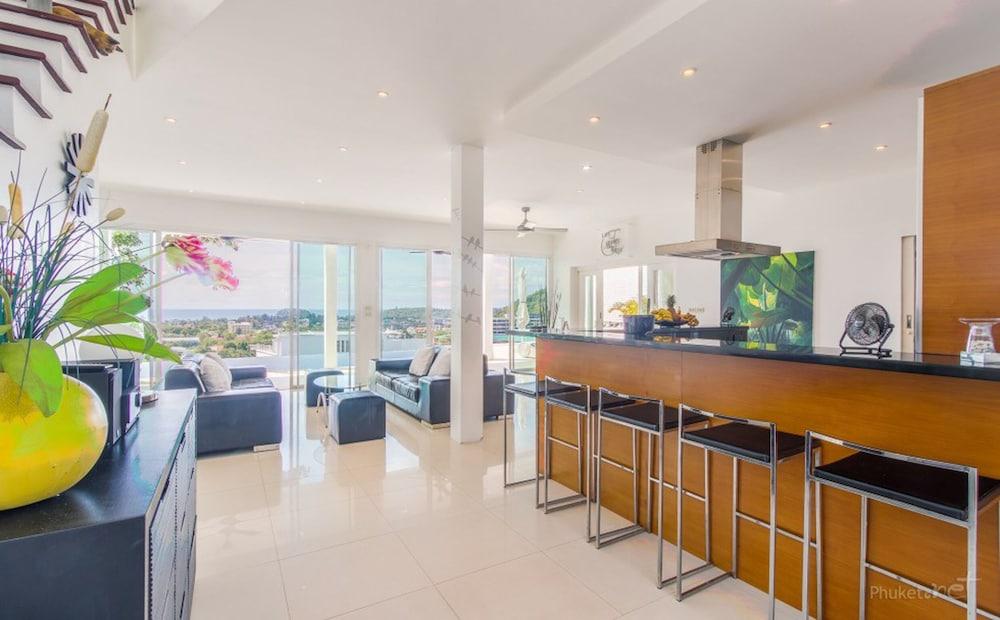 Villa Ginborn 5 bedroom Pool Villa with Sea View in Kata Beach — 4-Star Luxury Hotel in Phuket, Thailand