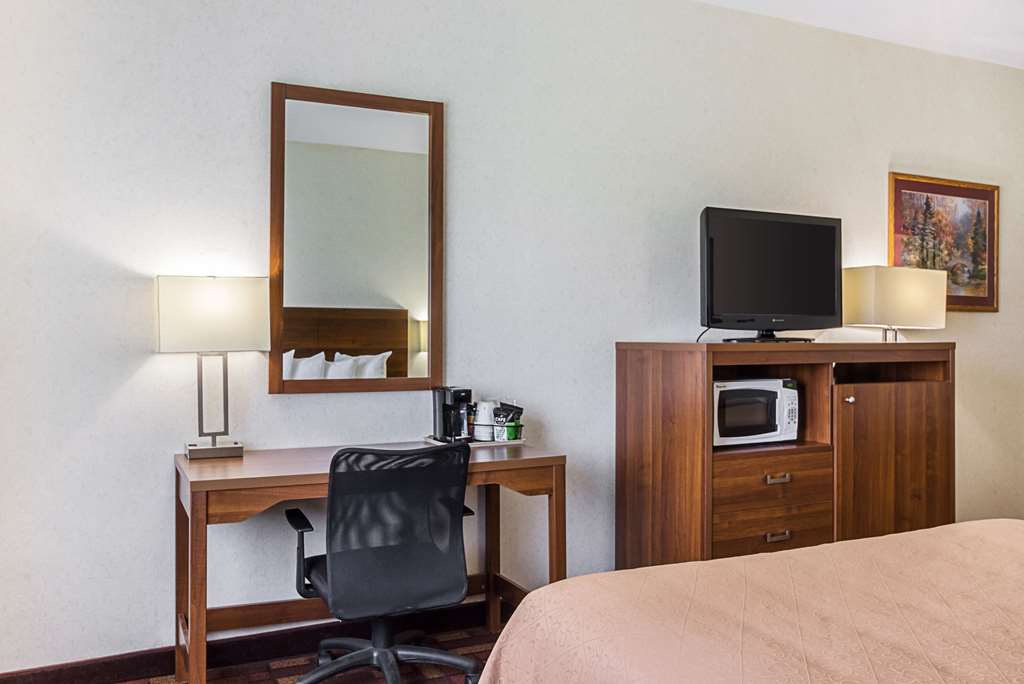 Econo Lodge Luverne I 90 - photo 6