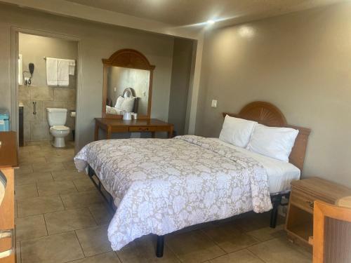 Apple Valley Motel - photo 12