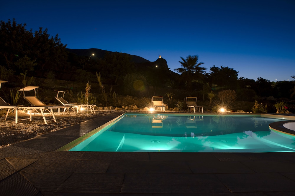 Tenute Plaia Agriturismo — 4-Star Luxury Hotel in Castellammare Del Golfo, Italy