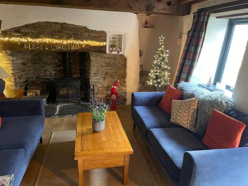 Court Cottage cosy traditional cottage near lovely beaches — 4-Star Luxury Hotel in Kingsbridge, United Kingdom