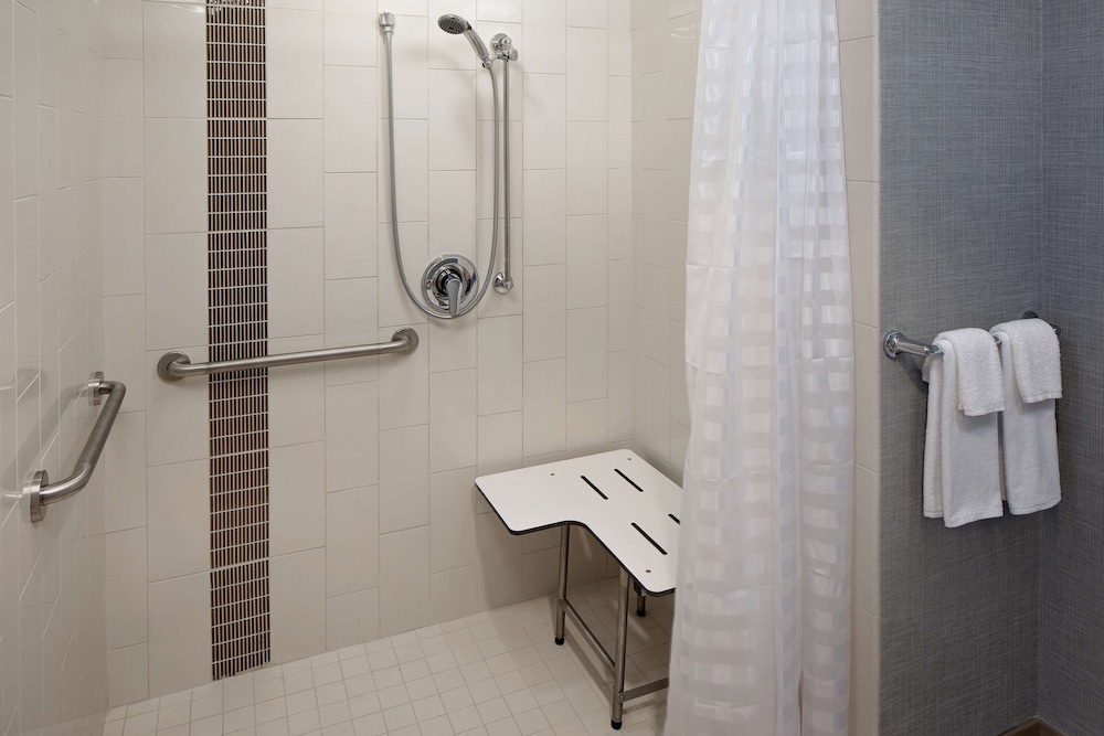 Hyatt Place Glendale Los Angeles - photo 20