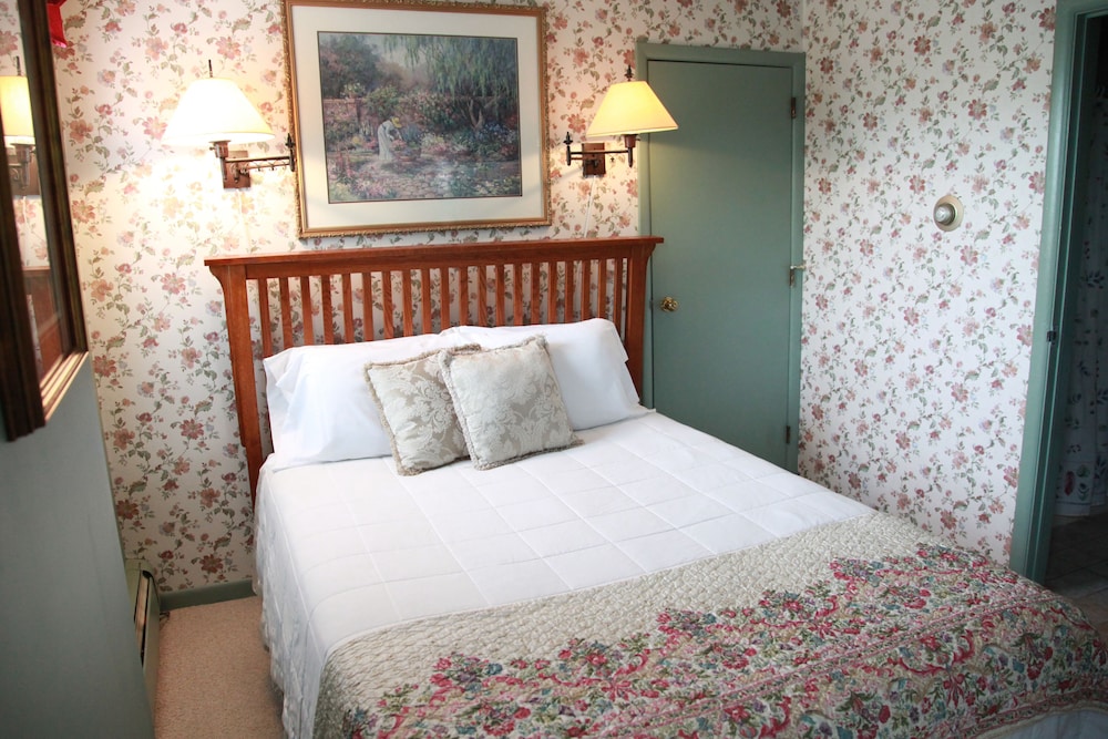 The Winter Inn - photo 7