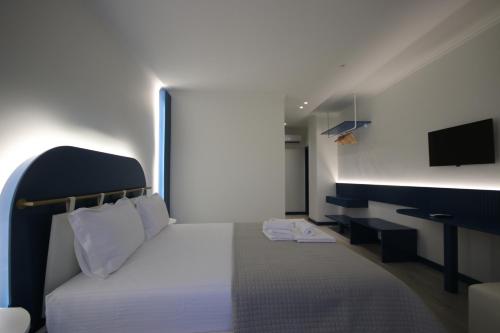 Bay View Hotel - last minute hotel in Himare