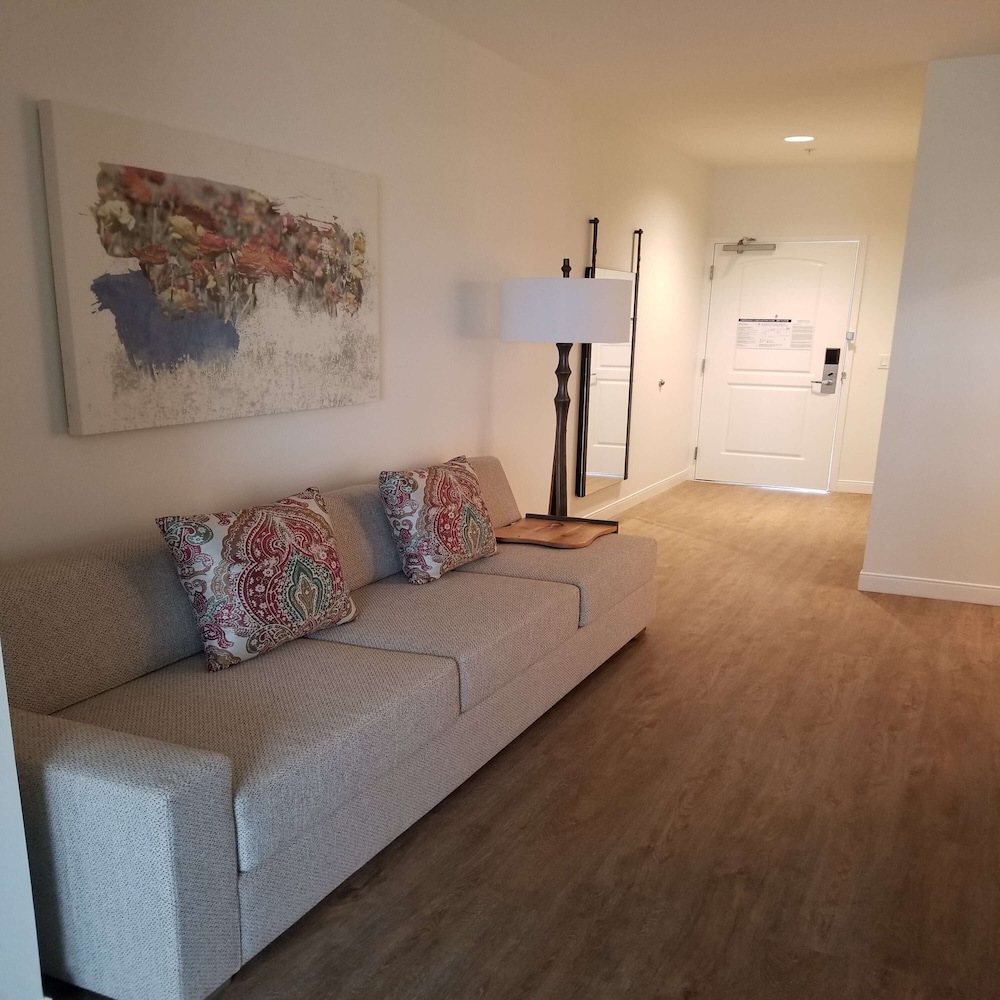 The Cassara Carlsbad Tapestry Collection by Hilton - photo 32