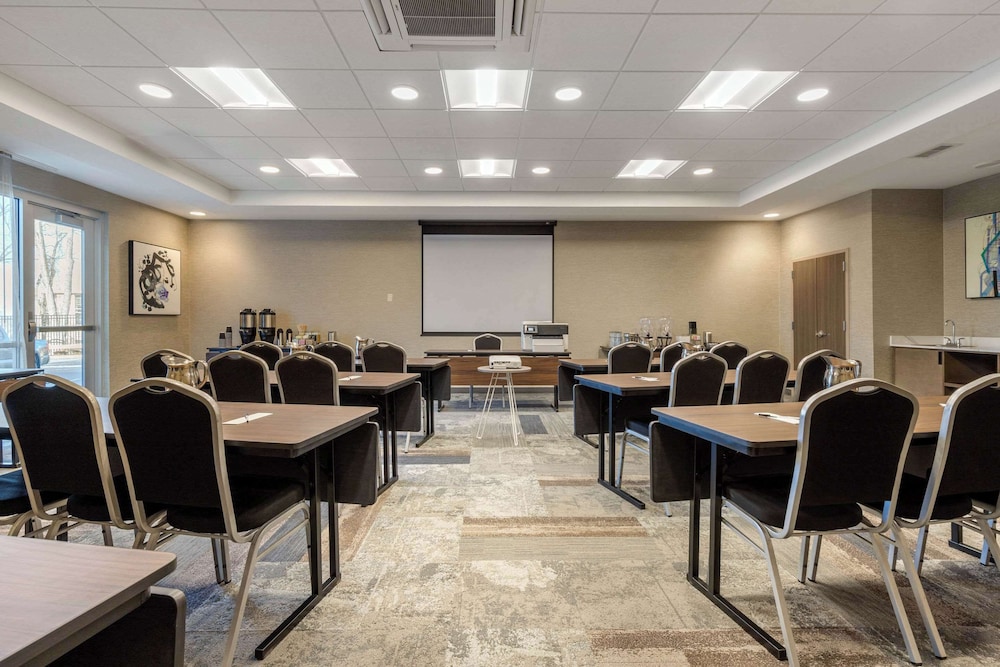 Cambria Hotel West Orange - photo 80