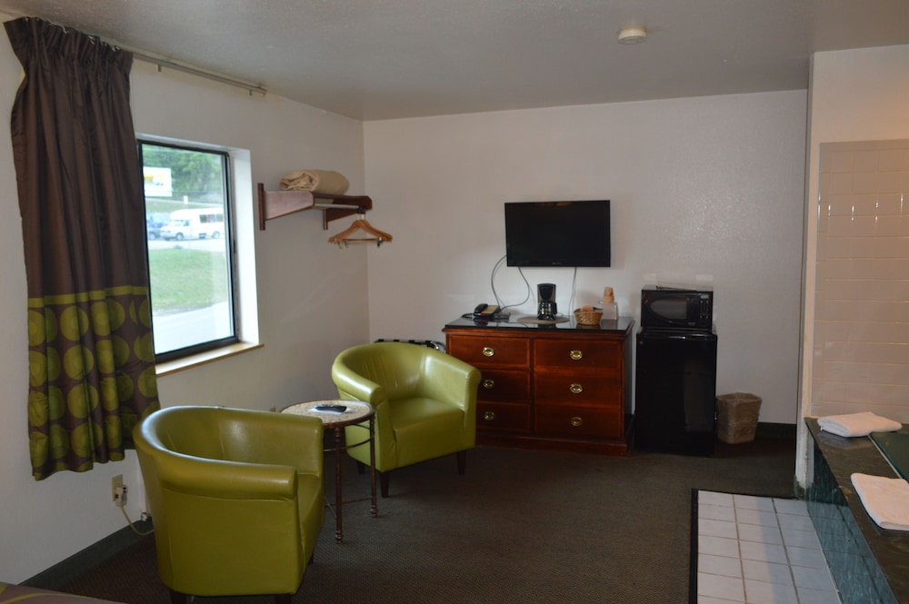 American Elite Inn - photo 8