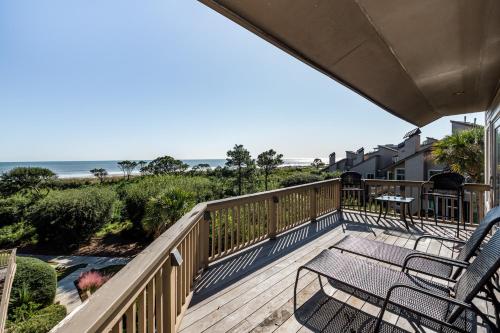 1108 Duneside Villa by Akers Ellis Rentals — 4-Star Luxury Hotel in Kiawah Island, United States