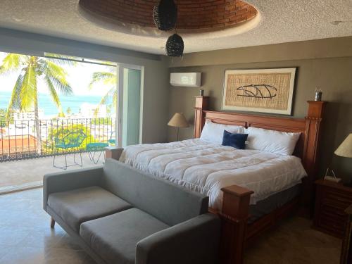 Stunning Ocean Views Villa Ecuador Centrally located — 4-Star Luxury Hotel in Puerto Vallarta, Mexico