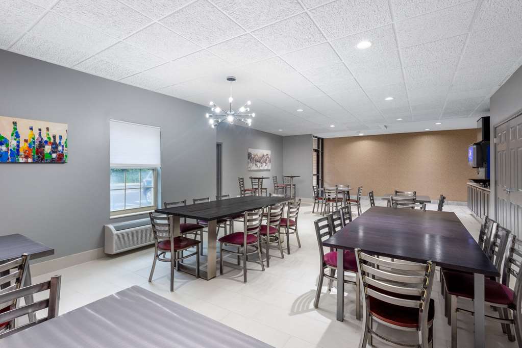 Ramada by Wyndham Sellersburg Louisville North - photo 45