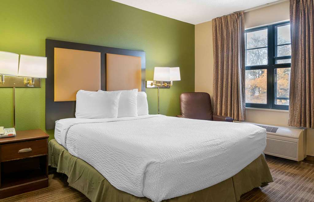 Extended Stay America Suites Detroit Metropolitan Airport - photo 12