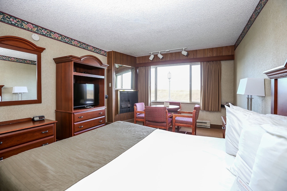 Ebb Tide Oceanfront Inn - photo 47