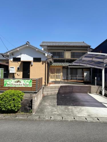 Izu Nagaoka Base — Izunokuni