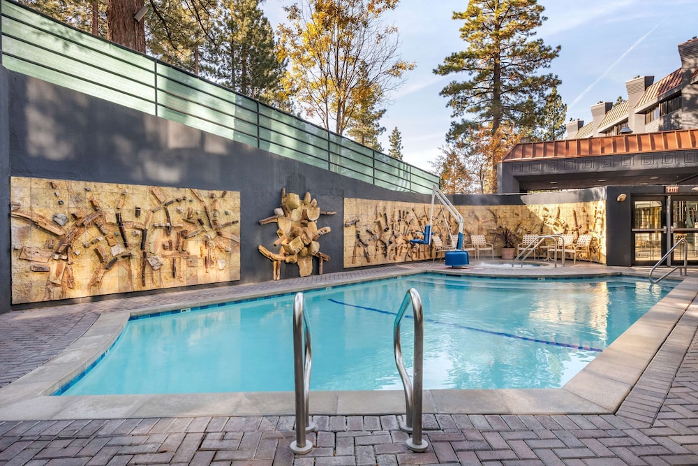 Hilton Vacation Club Tahoe Seasons Lake Tahoe - featured photo
