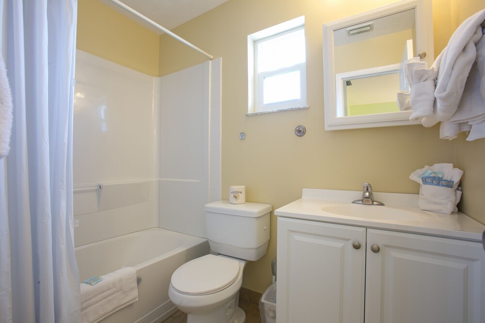 Dolphin Inn Resort - photo 34
