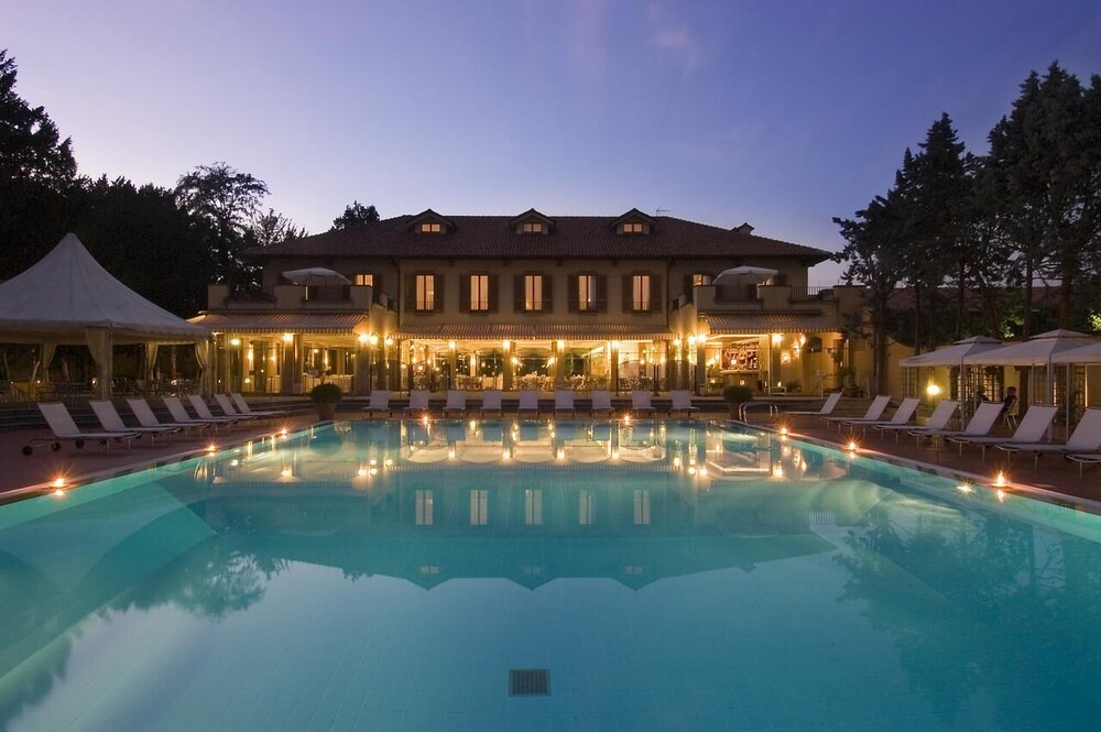 Hotel dei Giardini — 4-Star Luxury Hotel in Nerviano, Italy