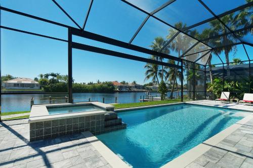 Villa Capricorn — 4-Star Luxury Hotel in Cape Coral, United States