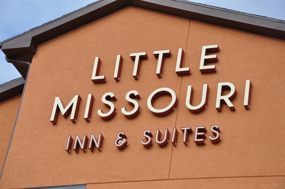 Little Missouri Inn & Suites - photo 32