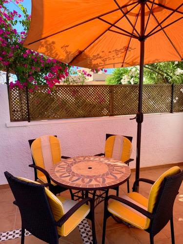 La Barraca a Relax Terraza Cerca Del Mar in Mojacar, Spain