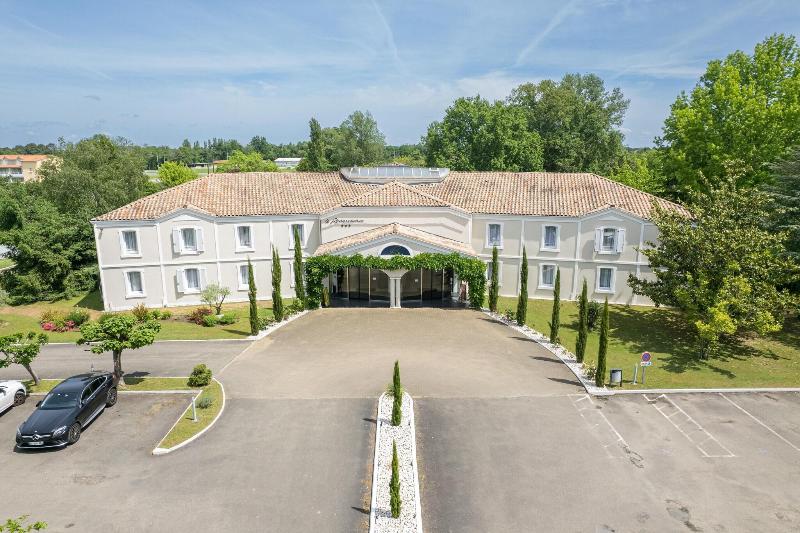 Le Renaissance in Mont-De-Marsan, France