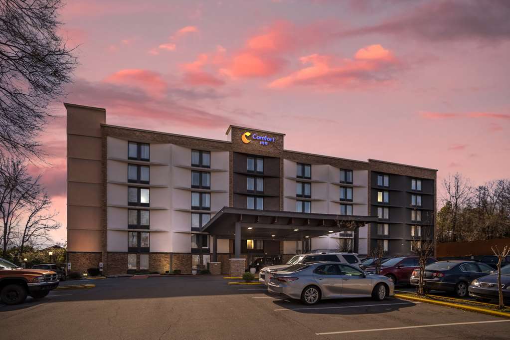 Comfort Inn Charlotte Airport Uptown - photo 4