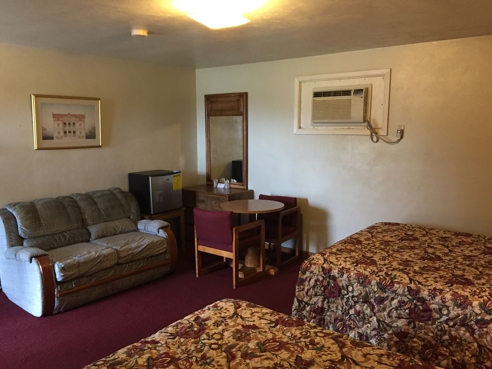 Crawfordsville Motel - photo 3