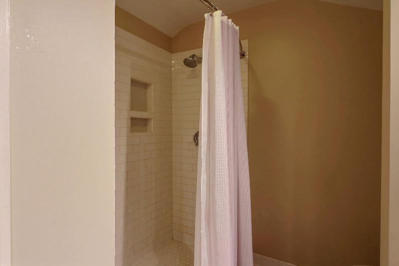 The Presidents Quarters Inn - photo 45