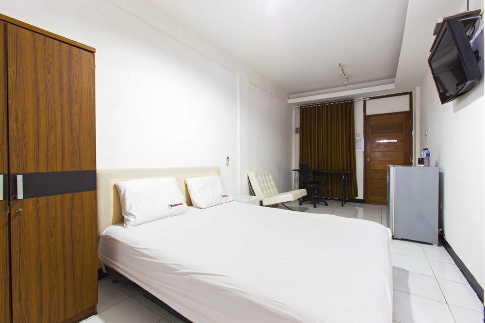 RedDoorz @ Rempoa in South Tangerang, Indonesia