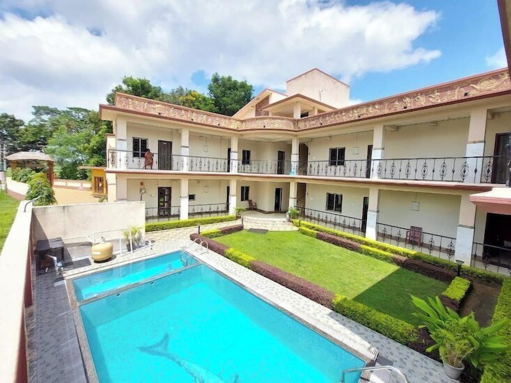 Baine Holiday Resort in Bolpur, India