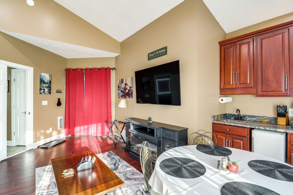 3 Mi Beech Mtn Resort: Cozy Studio w Deck & View — Banner Elk — photo 5