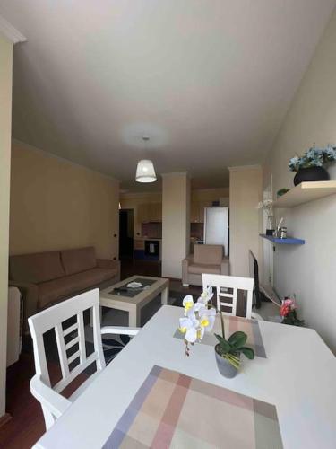 Double Room Central Apartment with balcony — 4-Star Luxury Hotel in Tirana, Albania