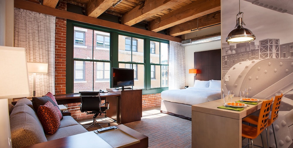 Residence Inn by Marriott Boston Downtown Seaport - photo 11