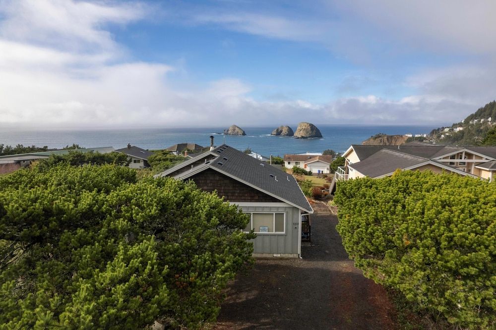 Oceanside Vista — 4-Star Luxury Hotel in Oceanside, United States