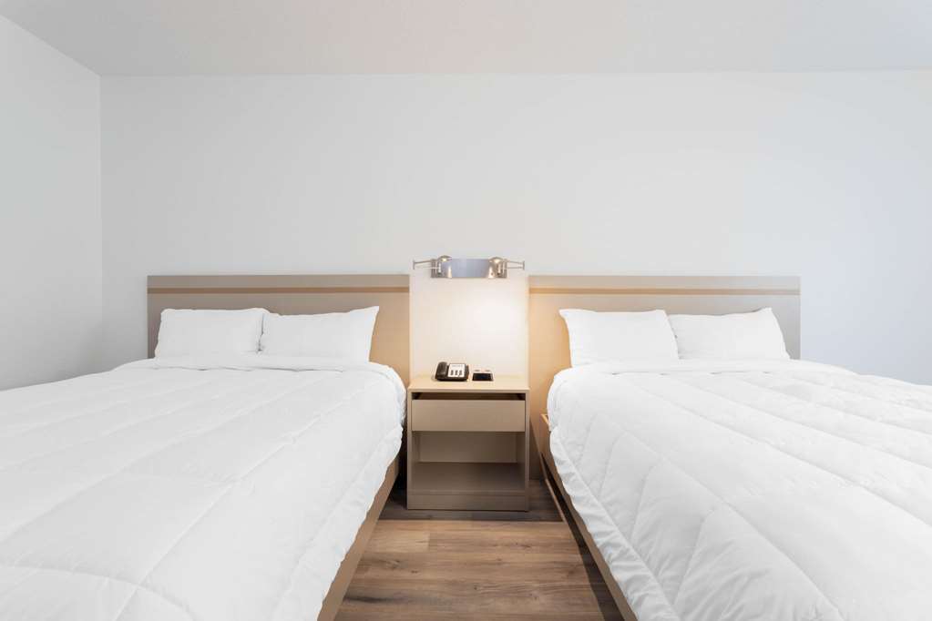 Travelodge by Wyndham Elkhart - photo 22