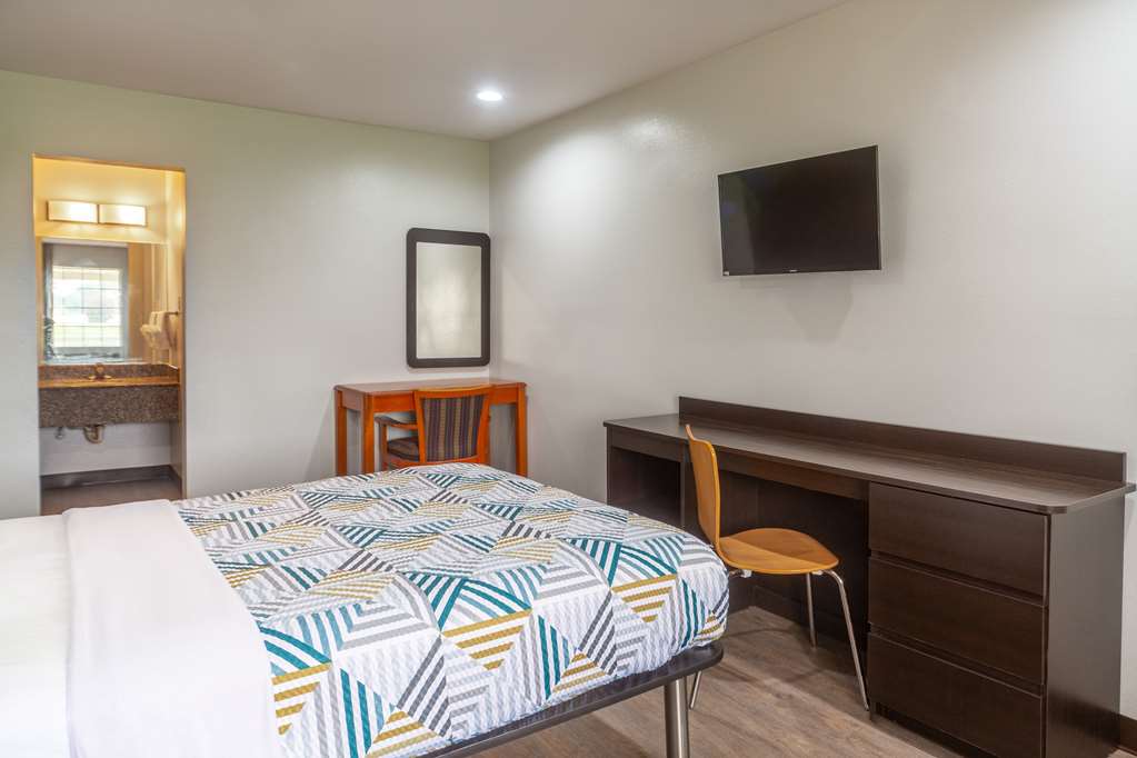 Motel 6 Livingston TX - photo 5