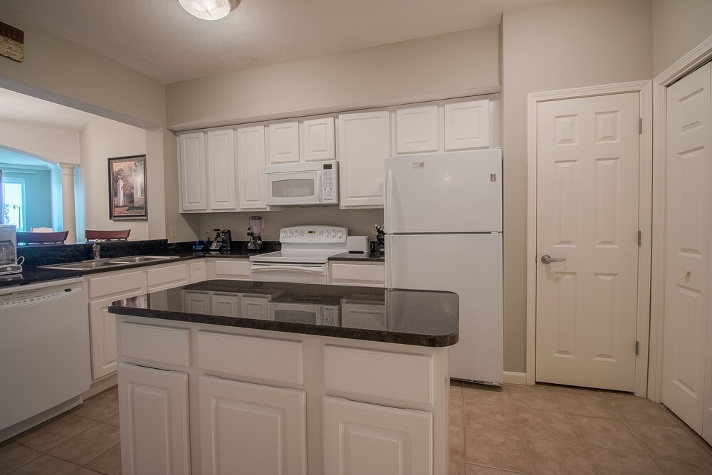 Legacy Towers Legacy I 207 - photo 9