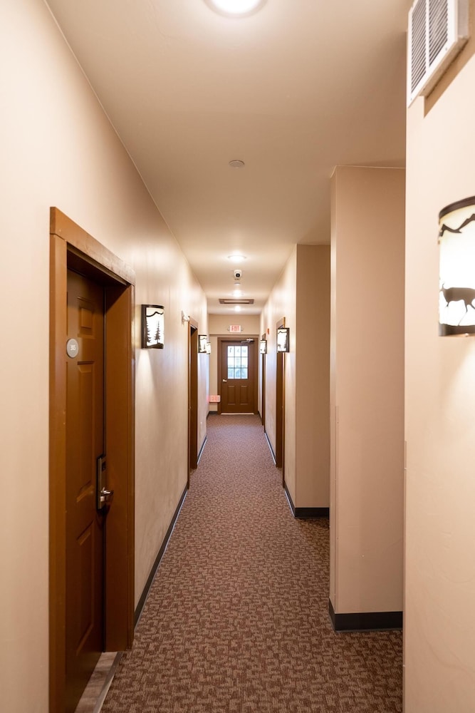 Wagon Wheel Hotel - photo 7