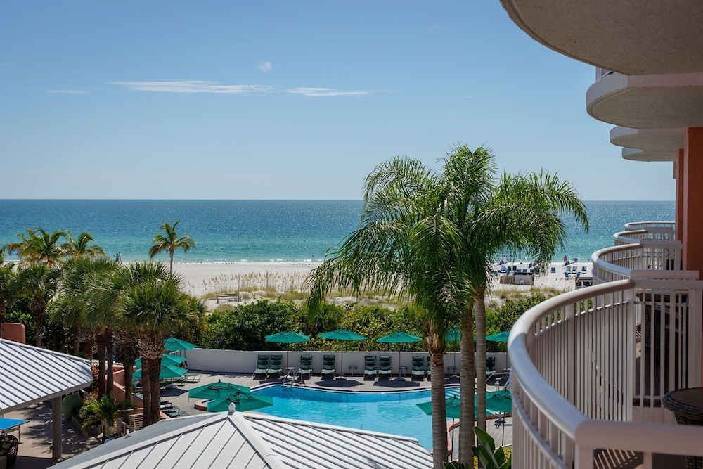 Beach House Suites by the Don CeSar - photo 38