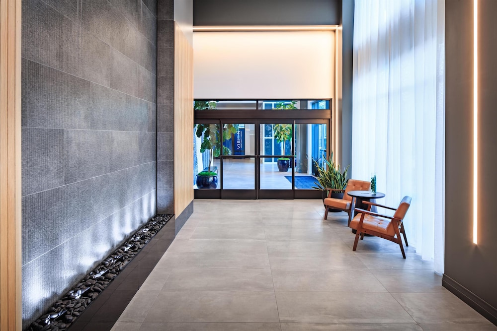 Embassy Suites By Hilton Chattanooga Downtown - photo 11