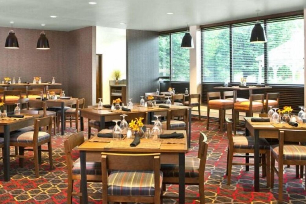 ANZ Hotels Scranton - photo 13