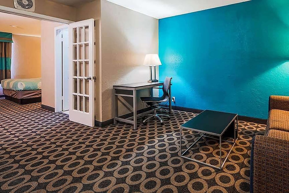 SureStay Hotel by Best Western San Antonio Northeast - photo 8