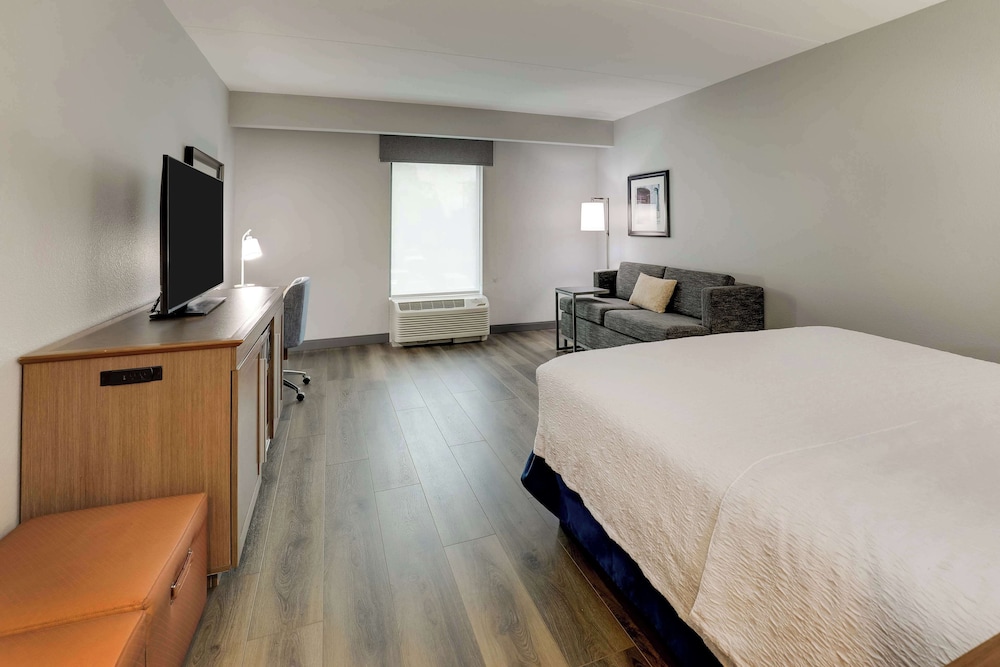 Hampton Inn & Suites Rome - photo 32