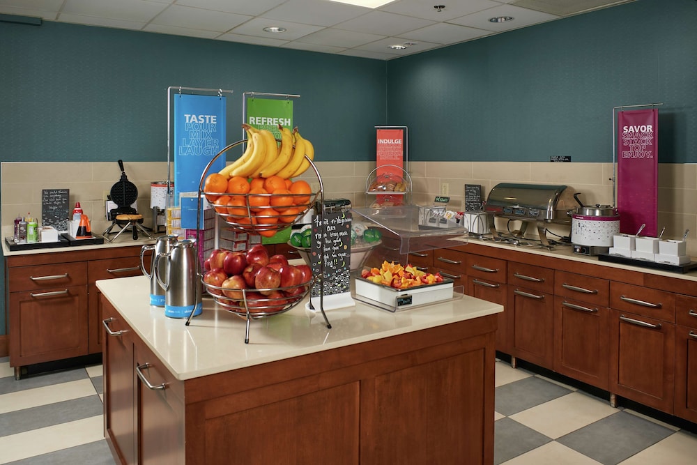 Hampton Inn Beaumont - photo 25